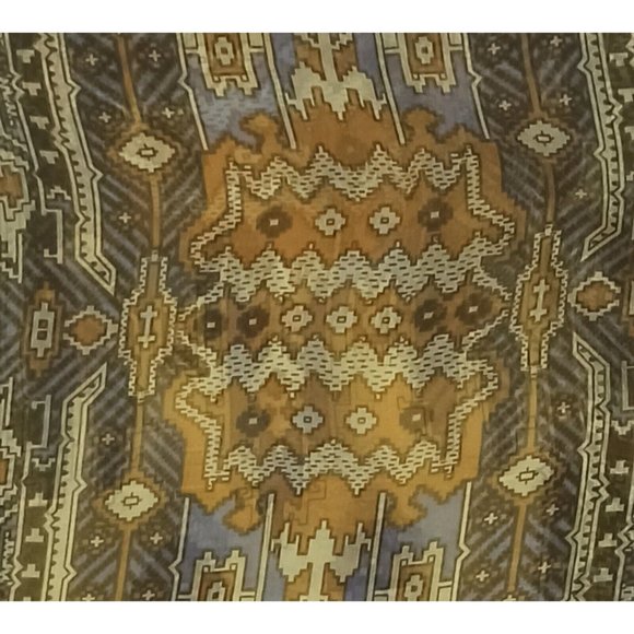 GRANDEUR COLLECTION Beige Geometric Silk Scarf 70"/ 23” EC - Picture 4 of 10